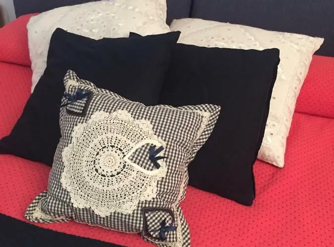 La Maison D'alize Дом отдыха Лекко