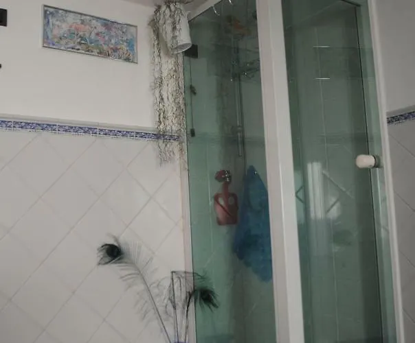 La Maison D'alize Дом отдыха Лекко